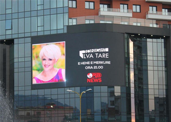 আউটডোর বাঁকা এলইডি স্ক্রিন 10 মিমি পিক্সেল পিচ জলরোধী শক্তি সঞ্চয় পিসিবি ডিজাইন