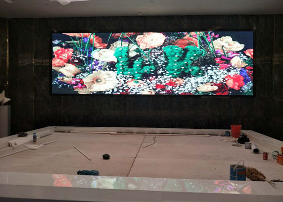 ওয়াল মাউন্টযুক্ত ফ্রন্ট সার্ভিস এলইডি ডিসপ্লে 10 এমএম পিক্সেল পিচ আইপি 65 এসএমডি 3528