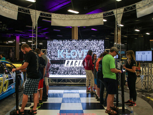 1500nits P5 মিমি এসএমডি 3528 ইনডোর ফিক্সড এলইডি স্ক্রিন অ্যালুমিনিয়াম