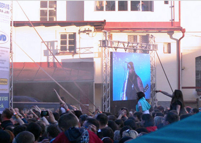 উদযাপন ইভেন্টের জন্য 10 ইঞ্চি নমনীয় নেতৃত্বাধীন প্যানেল ভিডিও স্ক্রিন 10 মিমি পিক্সেল পিচ