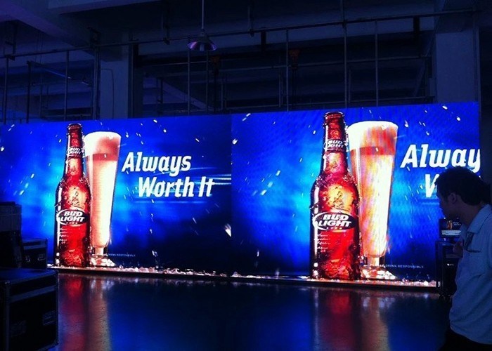 শপিং মলের জন্য পি 16 6000nits ভাড়া আউটডোর LED ডিসপ্লে 2R1G1B